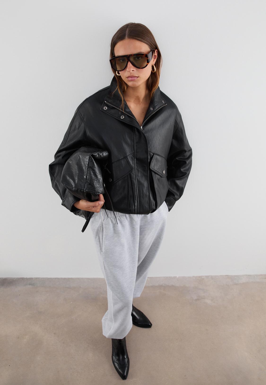 Oversize Cazadora Puffy Stradivarius Oversized Faux Leather Biker