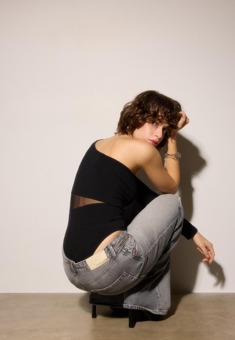 asimetrik seffaf body