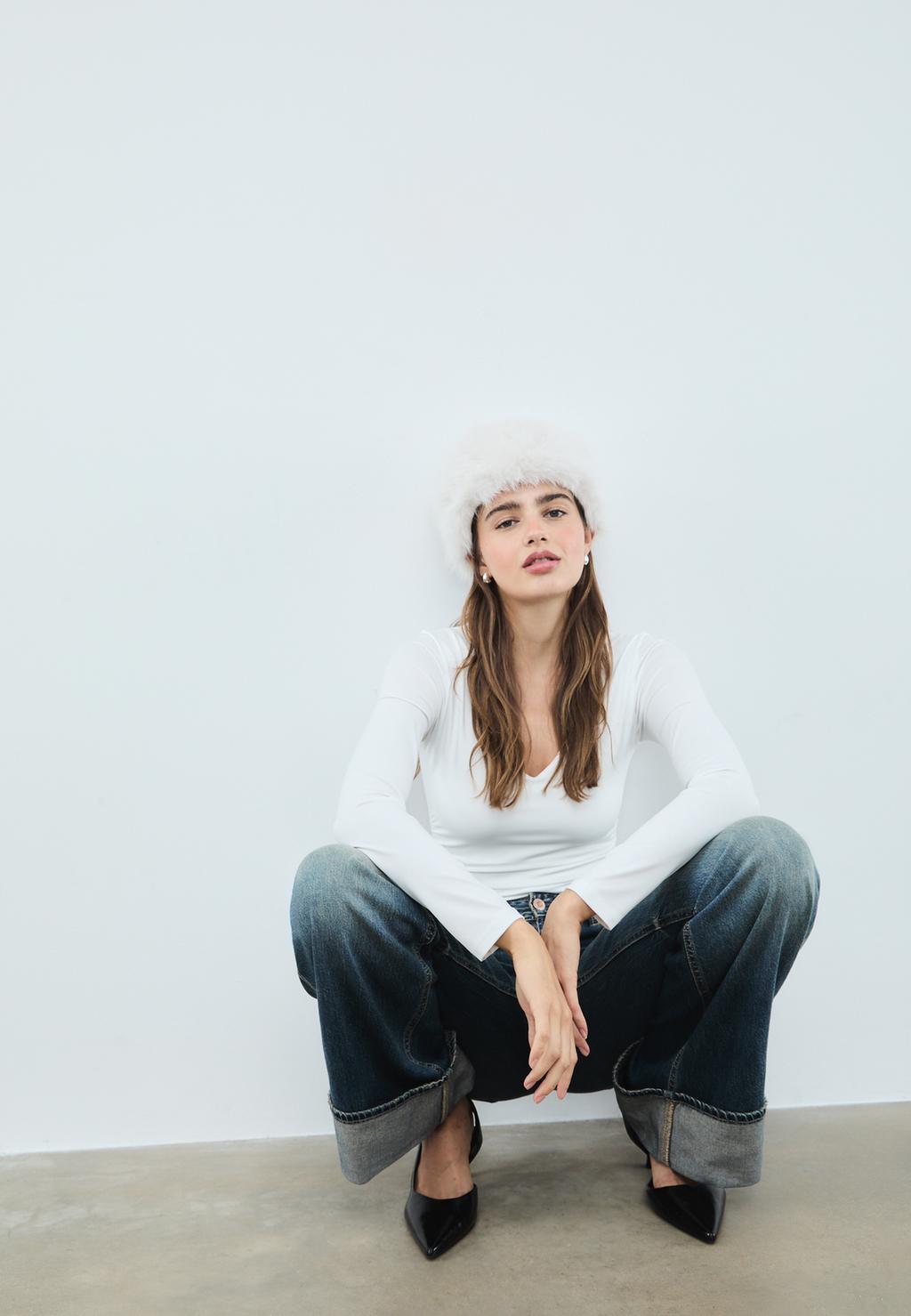 Body aus Polyamid mit V-Ausschnitt und Raffungen