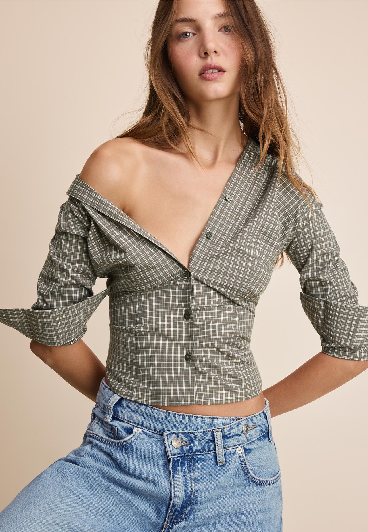 Basic fitted shirt — Khaki