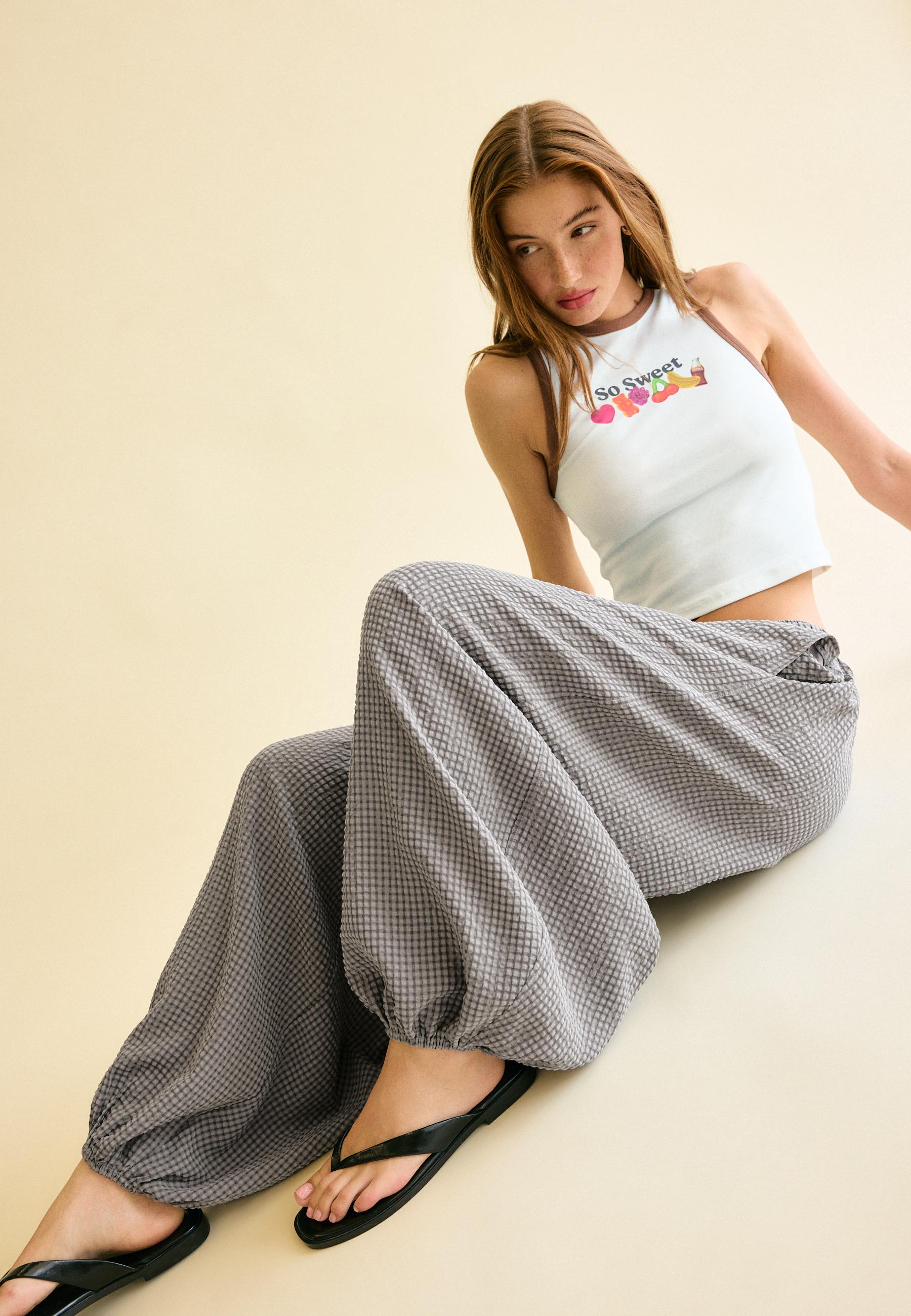 Check voluminous trousers — Dark grey