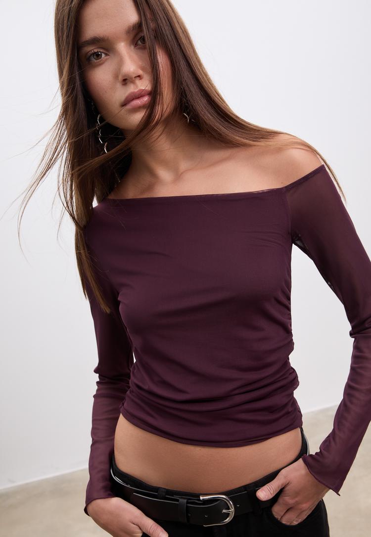 camiseta asimetrica tul