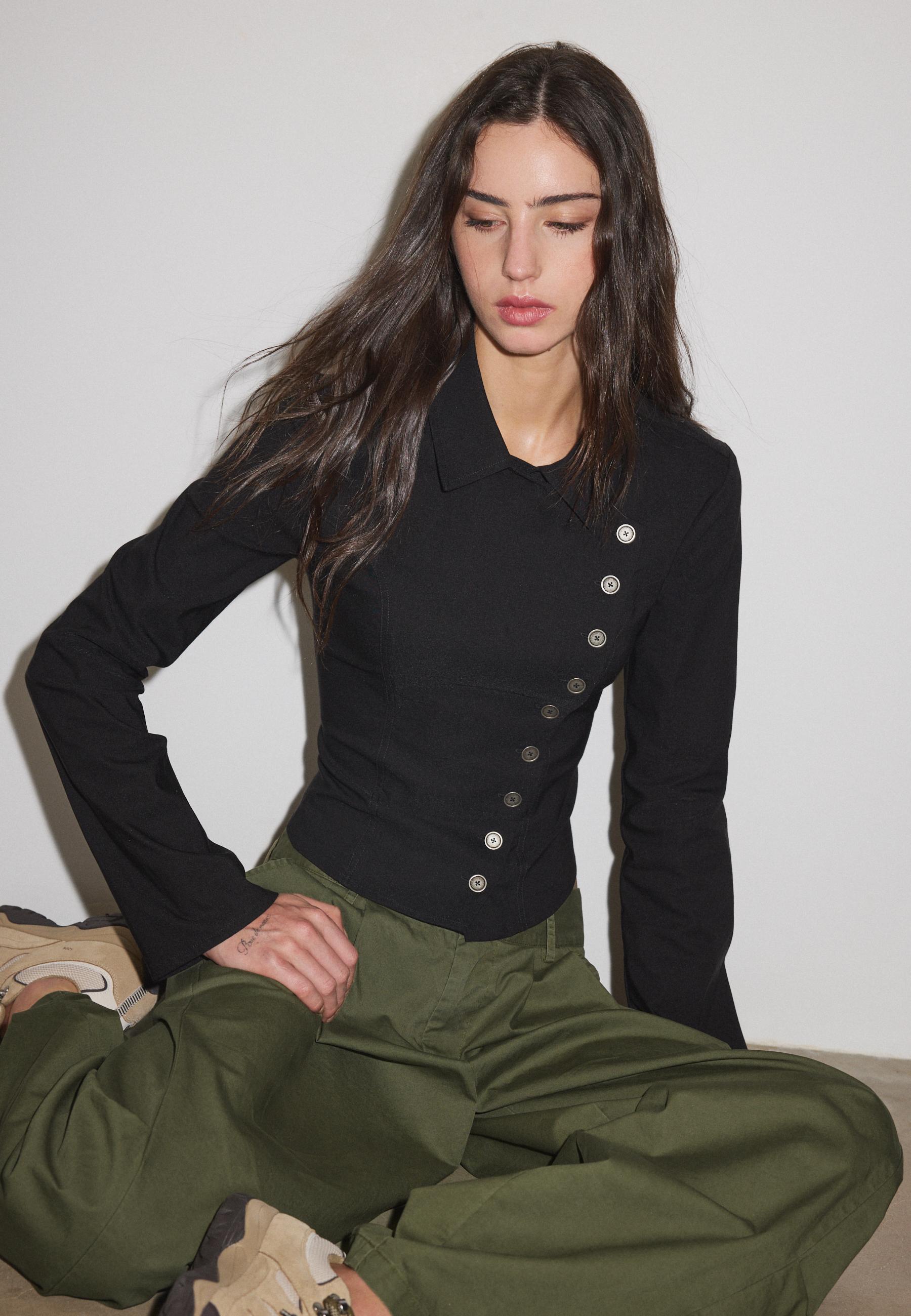 Button-up crossover shirt — Black