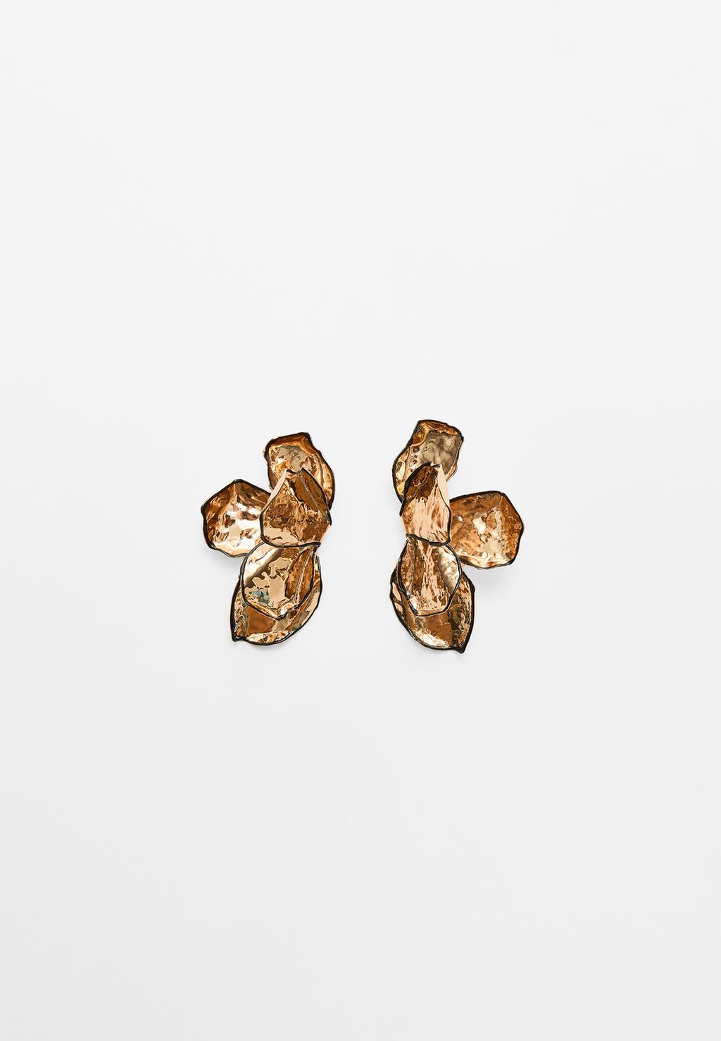 Petal earrings with textured detail