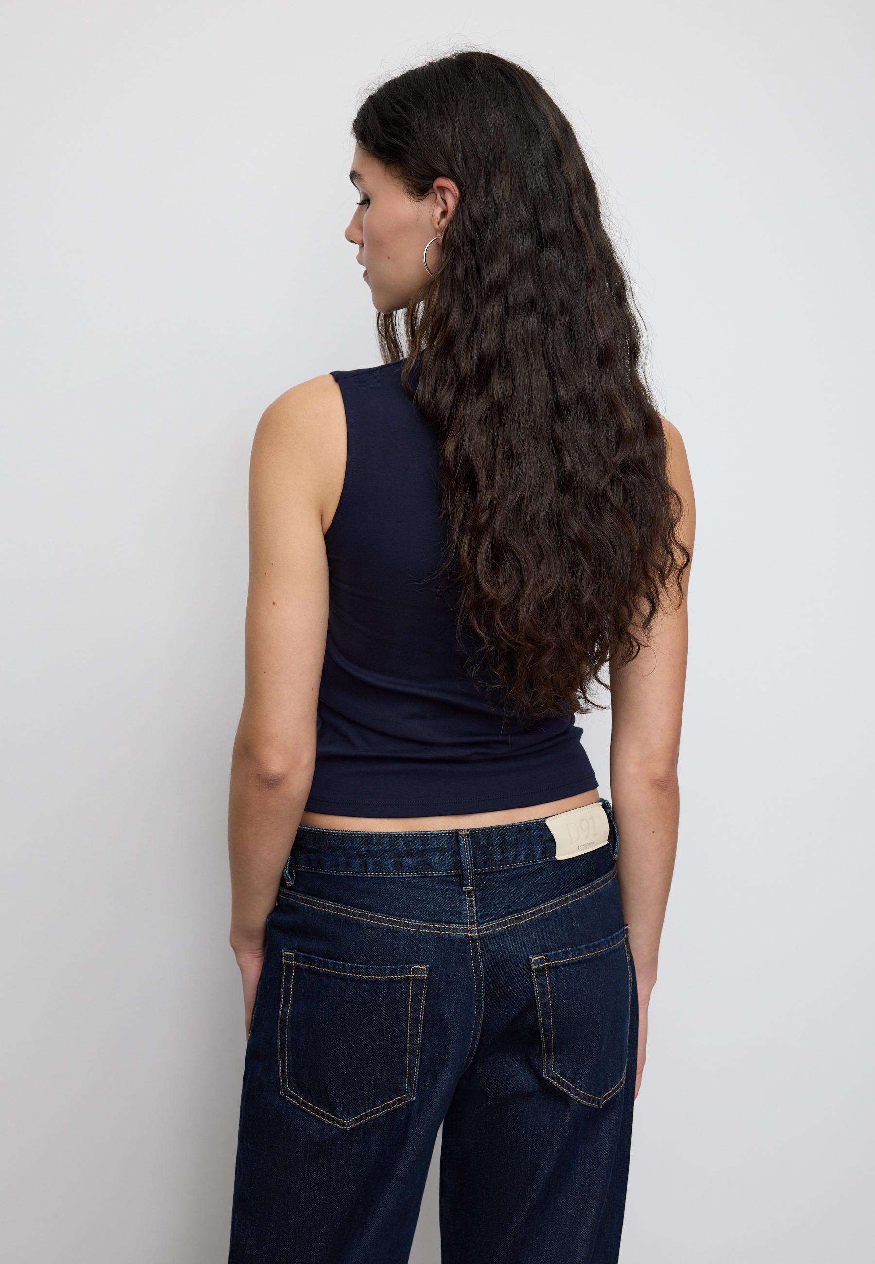 Basic Sleeveless T-Shirt — Navy blue