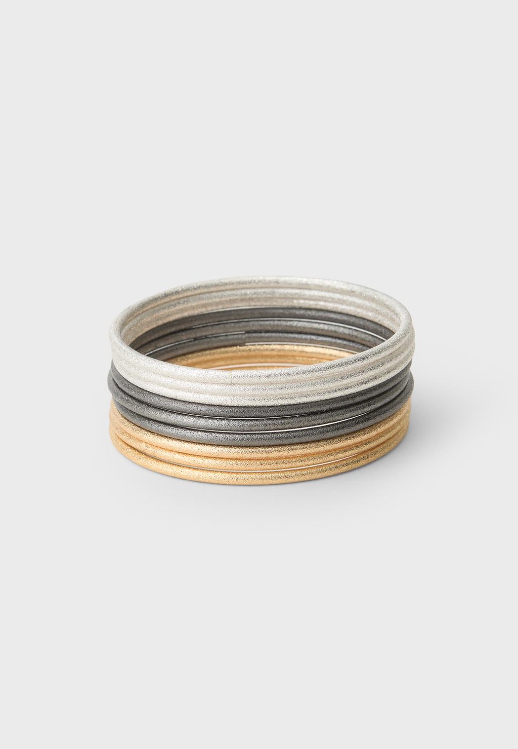 Set of 9 multicoloured bangles