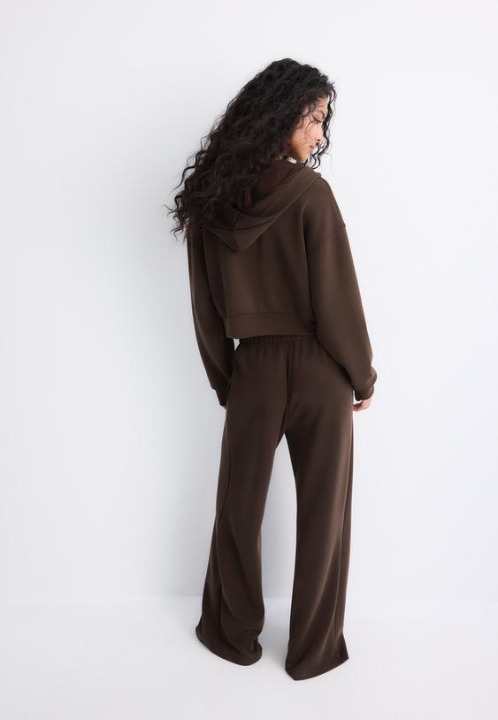 pantalon jogger wide leg nervio tacto suave