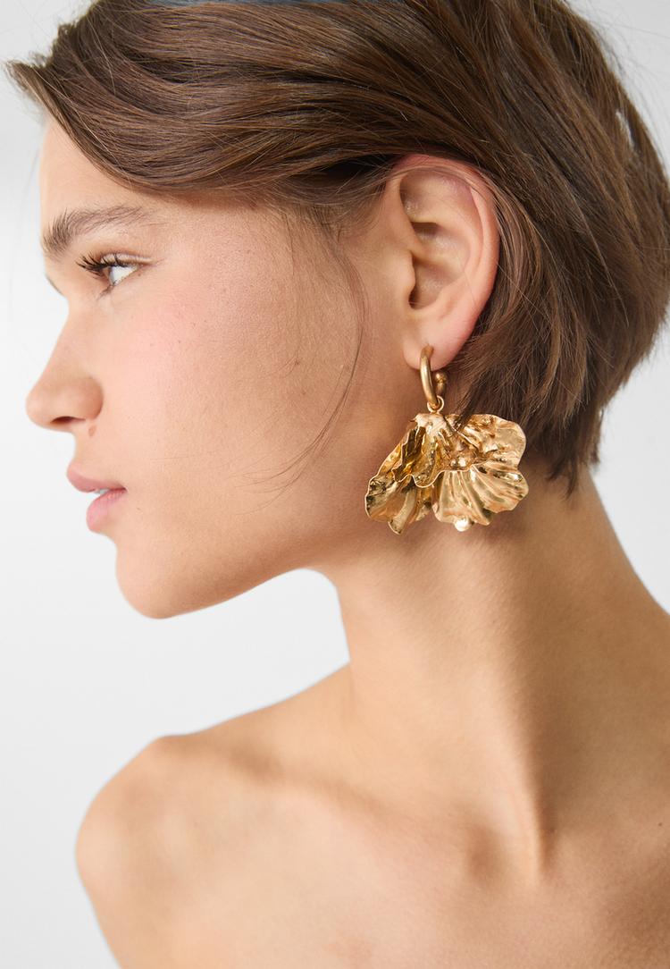 pendiente flor perla textura
