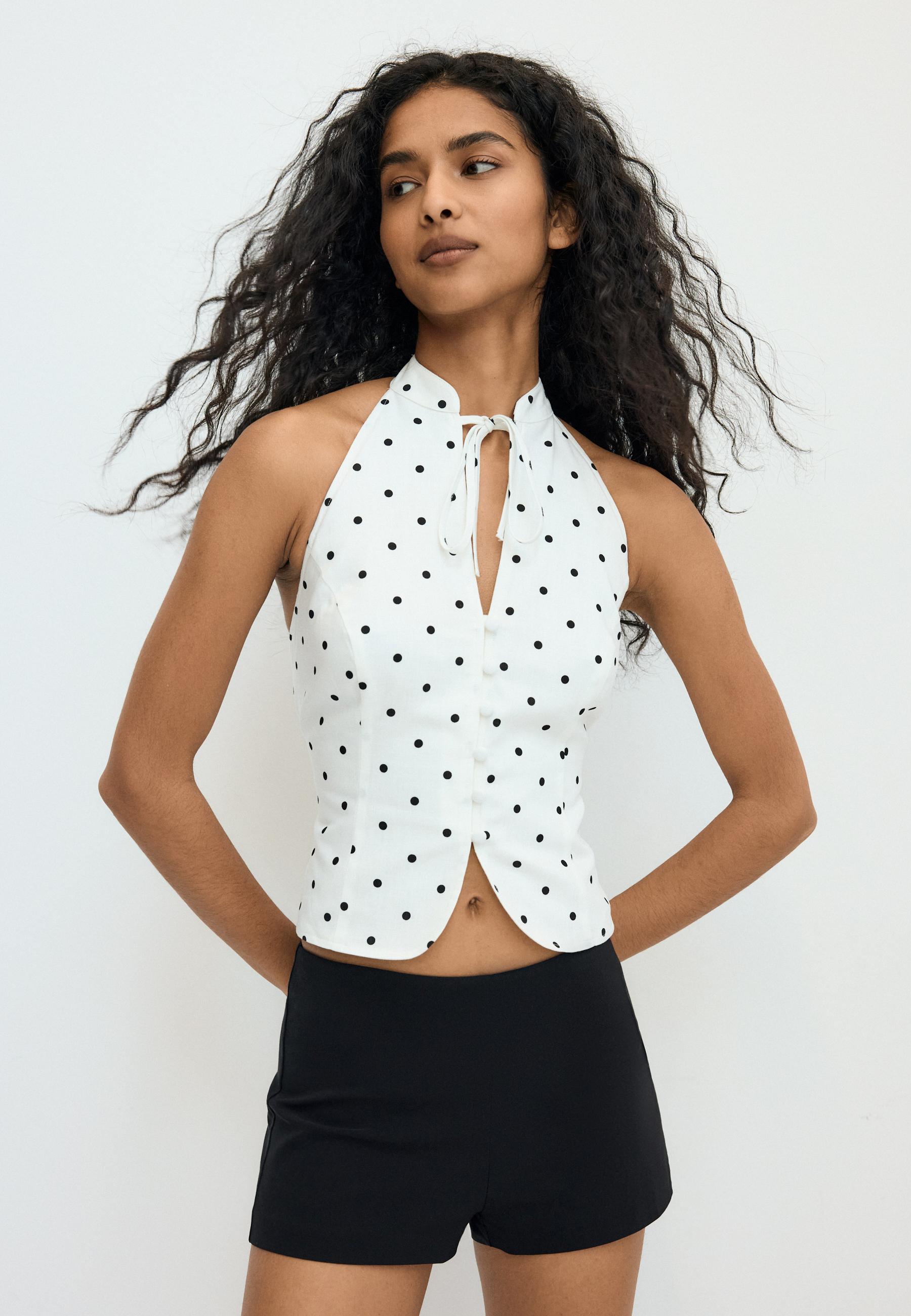 Polka dot print fitted halter top — Ecru
