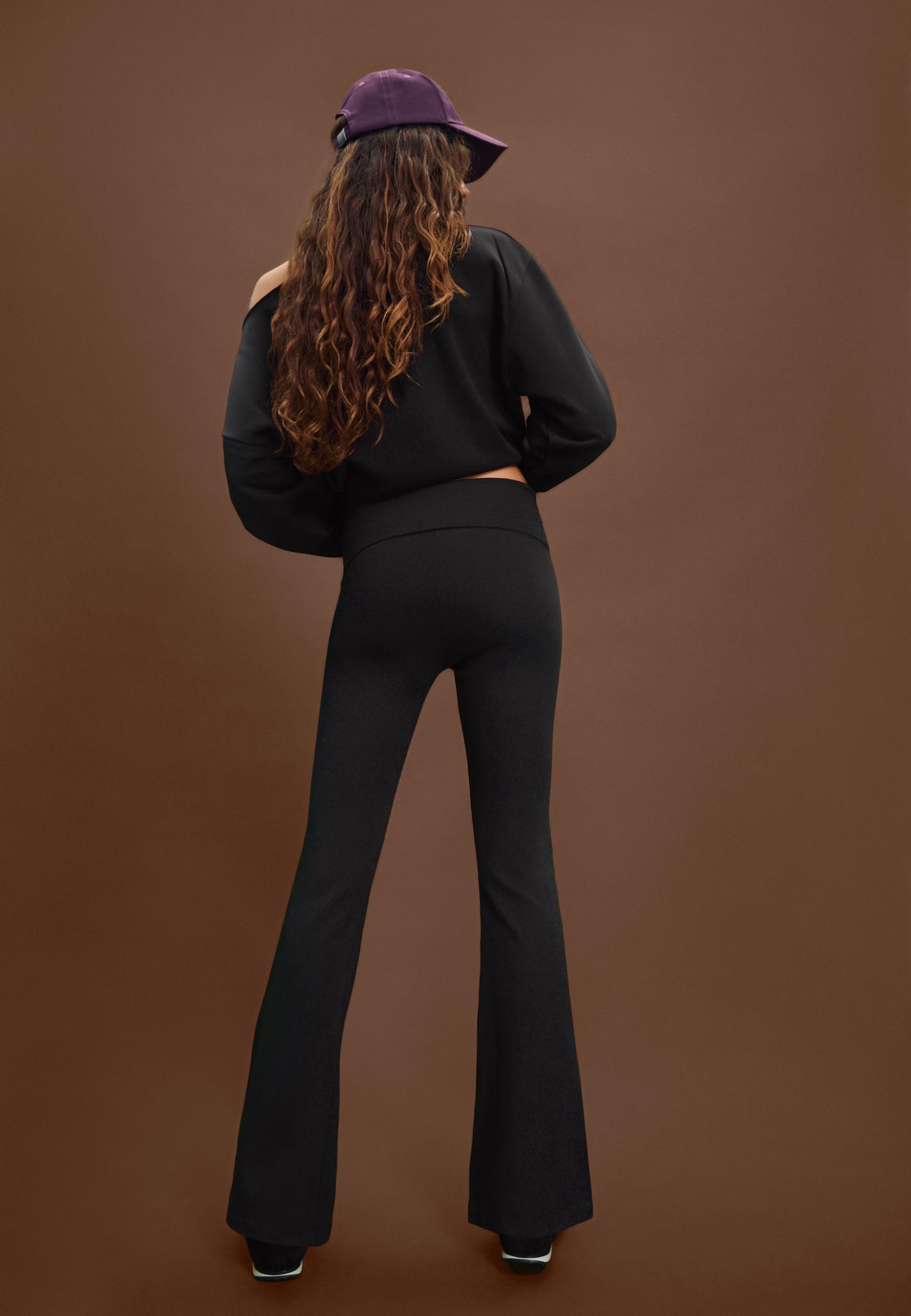 Flared leggings — Black