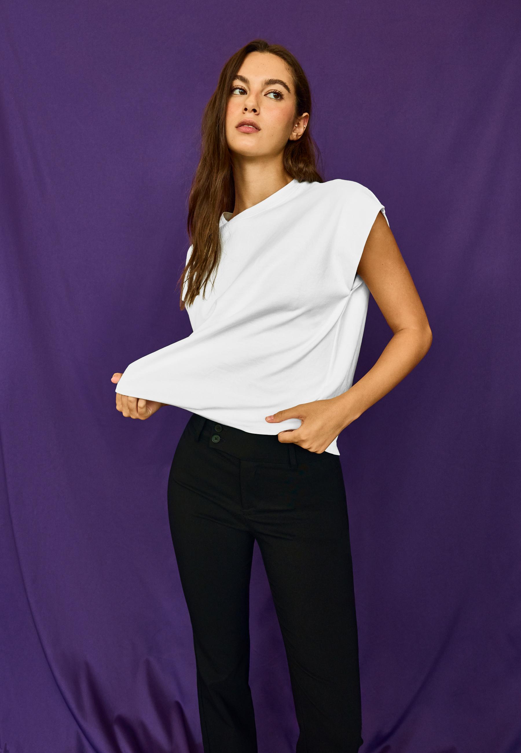 B06 Basic dropped-shoulder T-shirt — Ecru