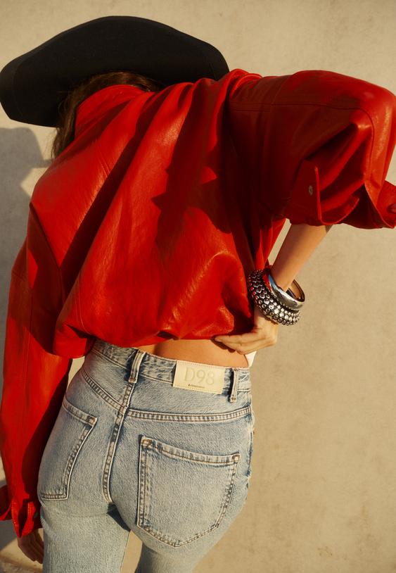 d98-straightfitjeans