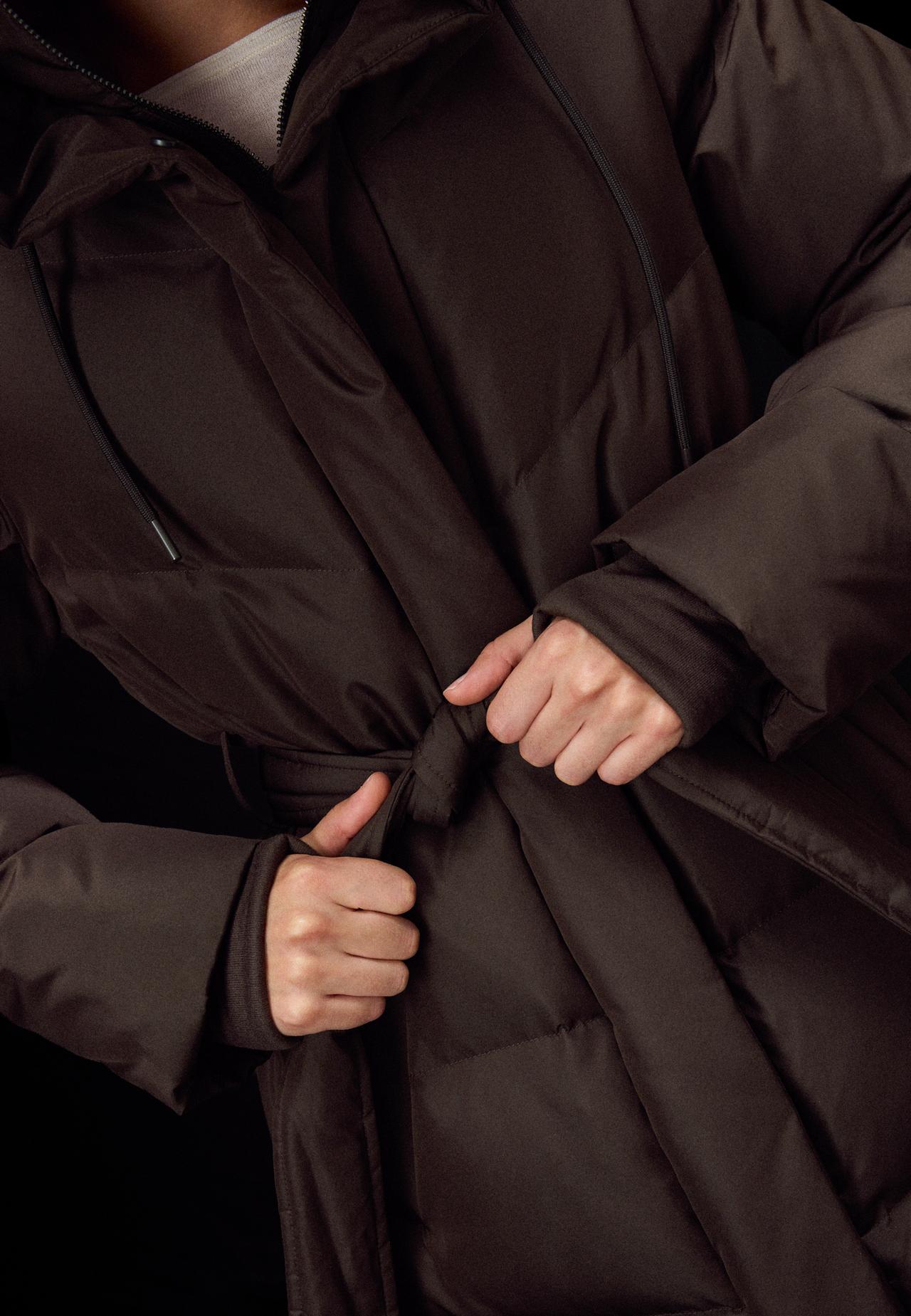 Belted puffer coat — Brown