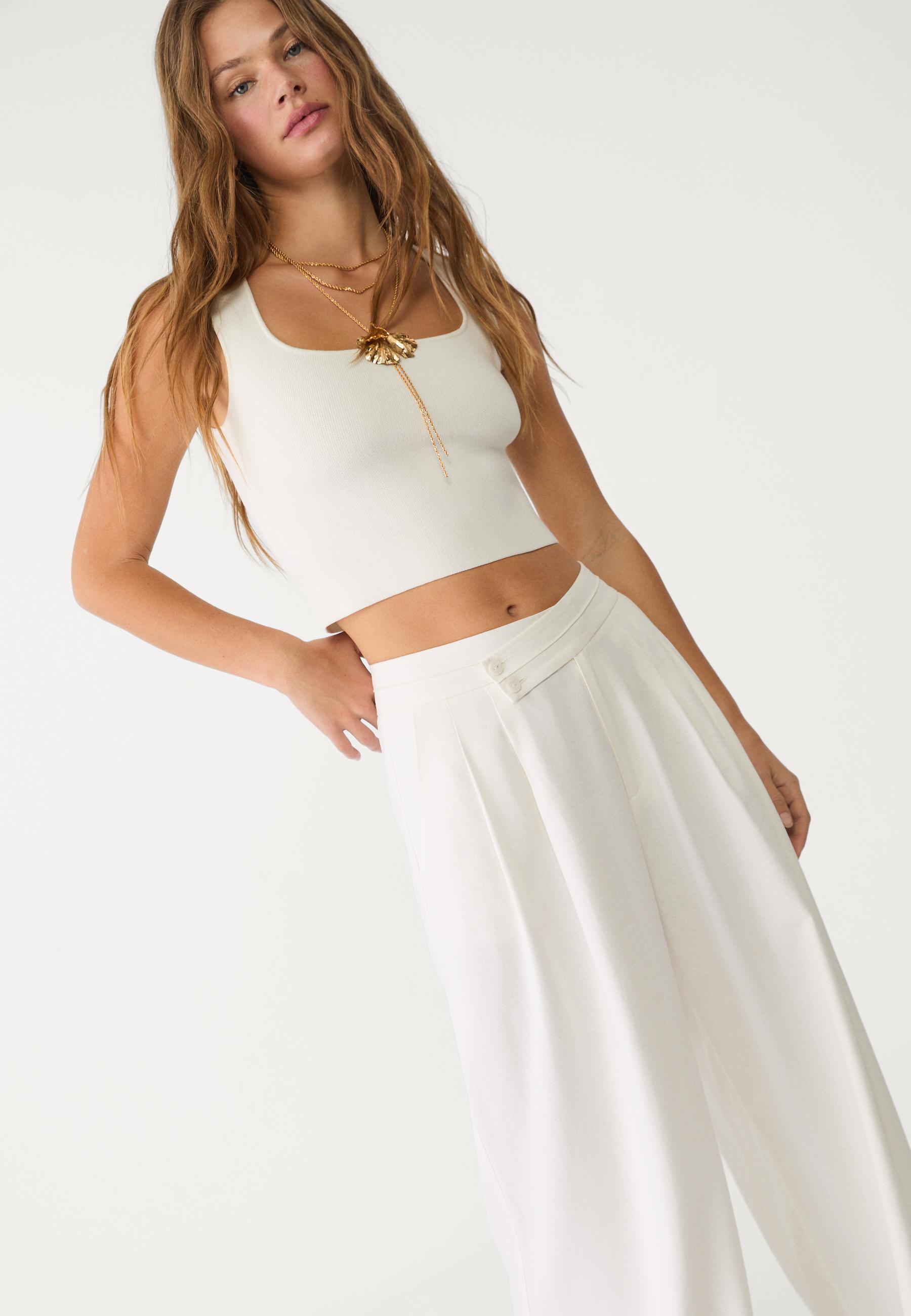 Flowing linen blend trousers with darts