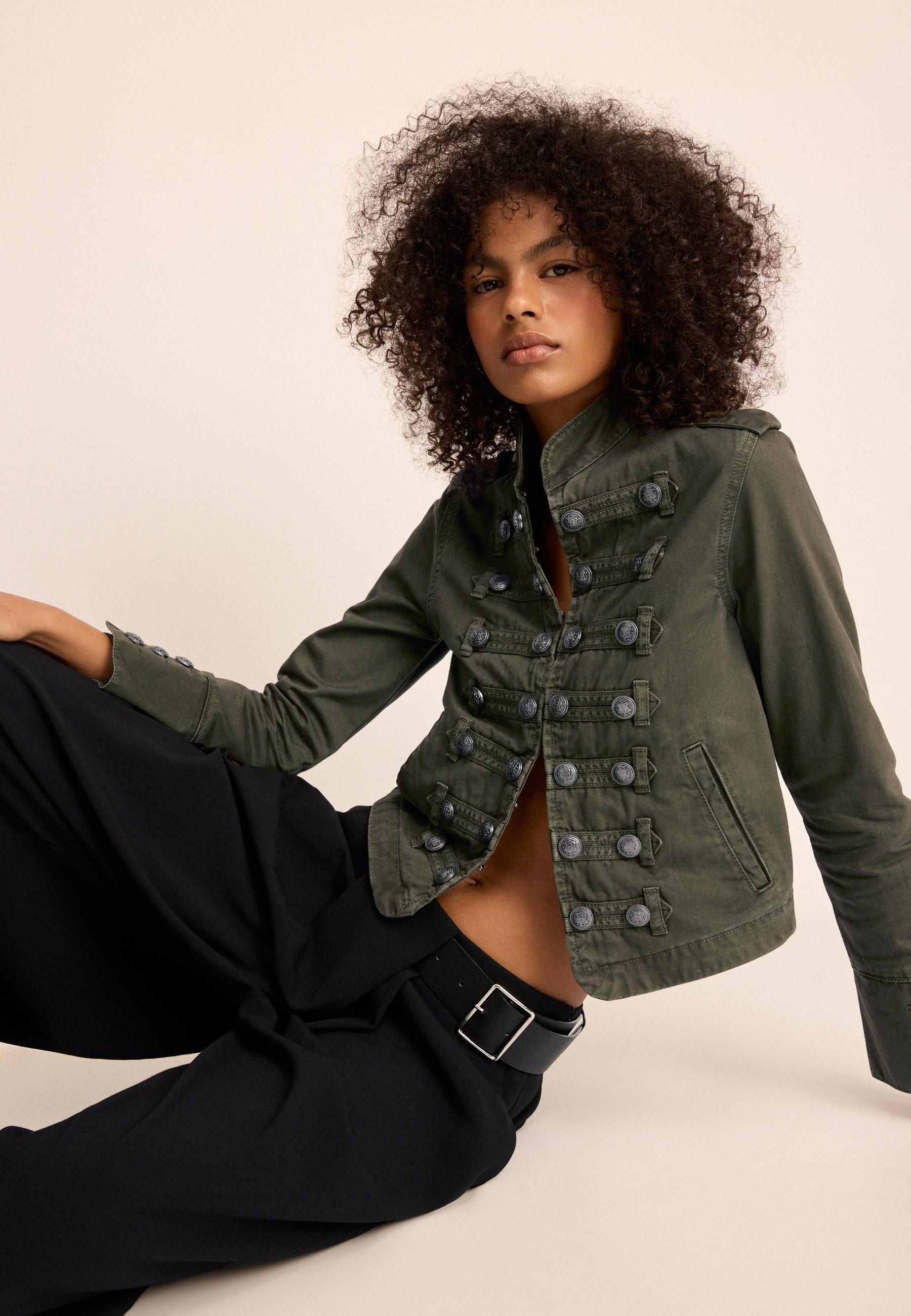 Stradivarius Kemerli ve pensli şık pantolon