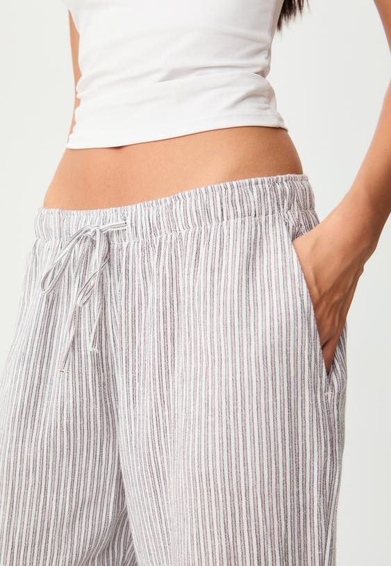 pantaloni fluidi a righe con lino