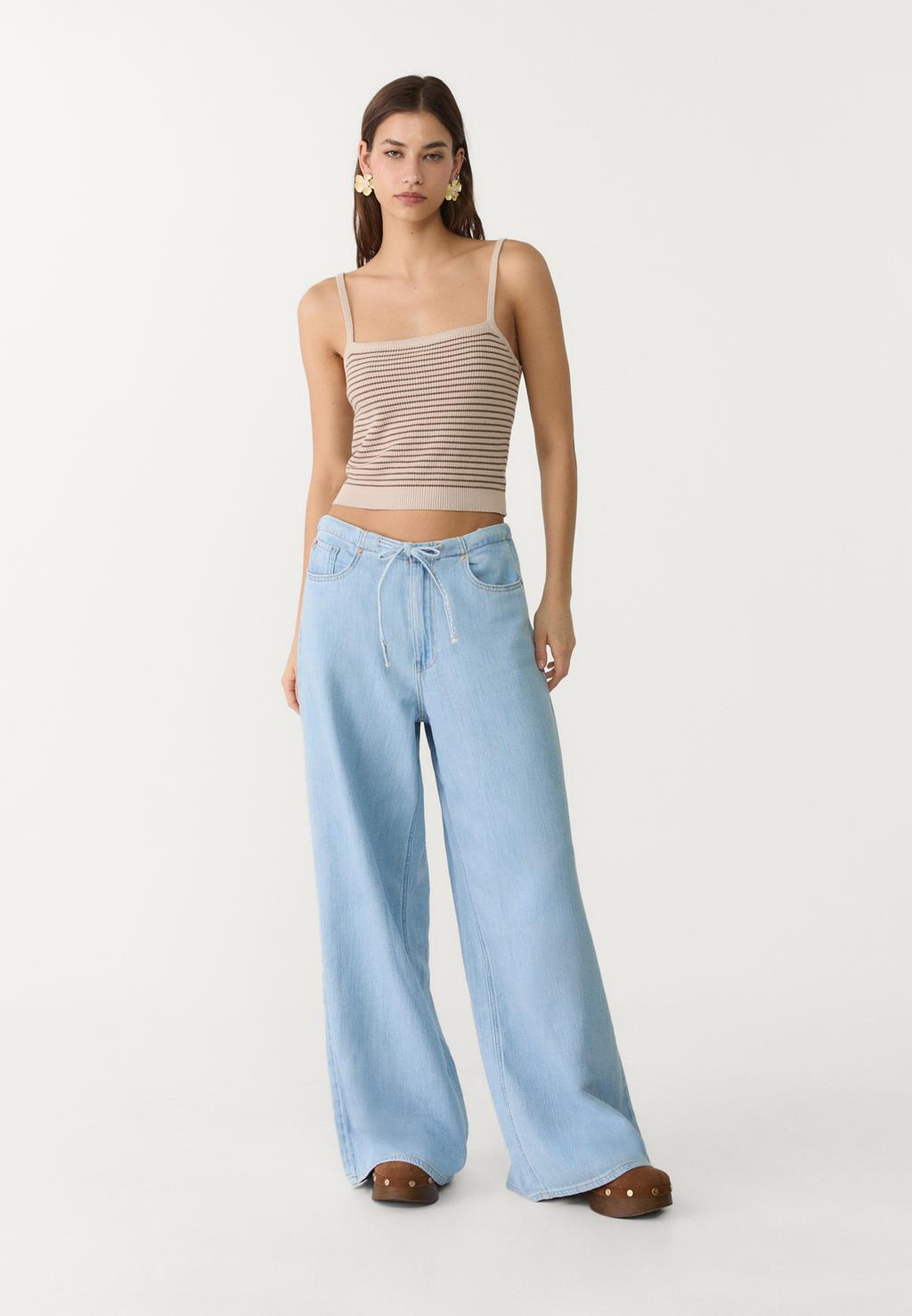 Fließende Straight-Fit-Jeans mit Schleife