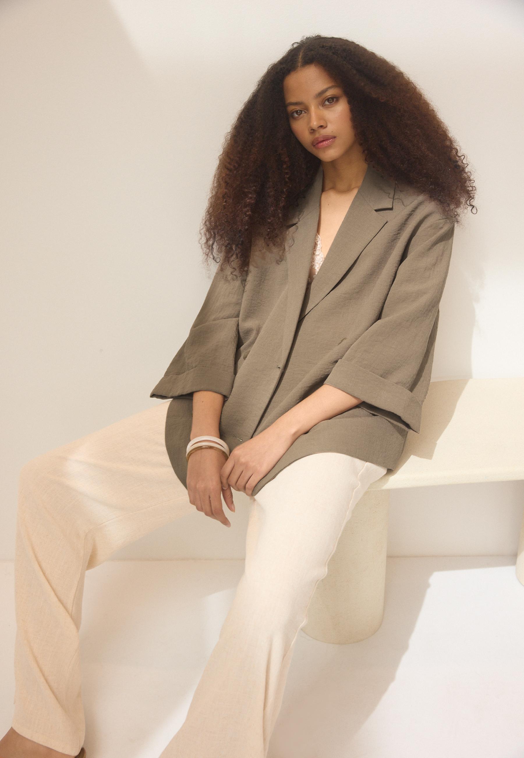 Flowing double-breasted blazer — Brown