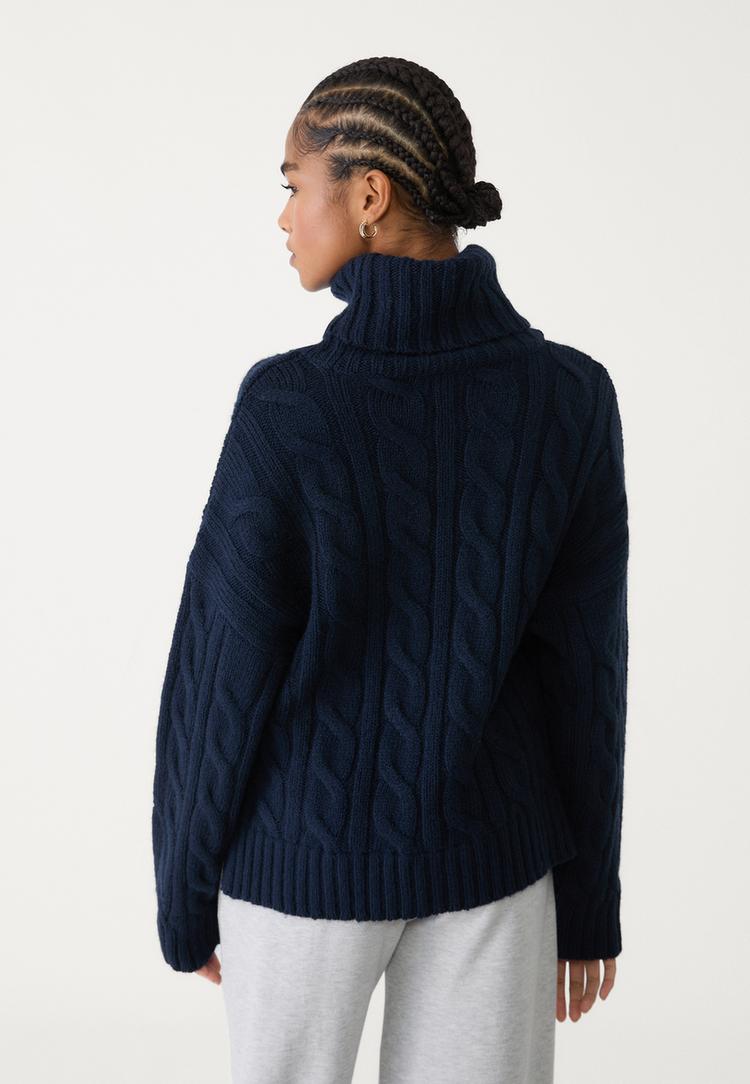 pull col roule maille torsadee