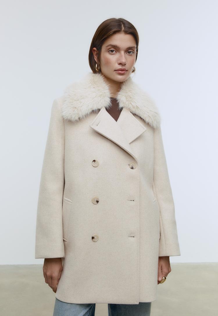 abrigo cuello efecto pelo con lana