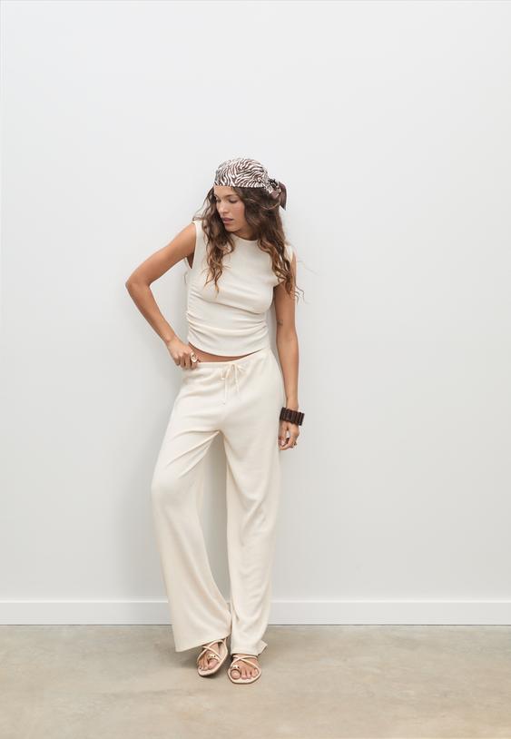 camiseta mini manga frunces textura