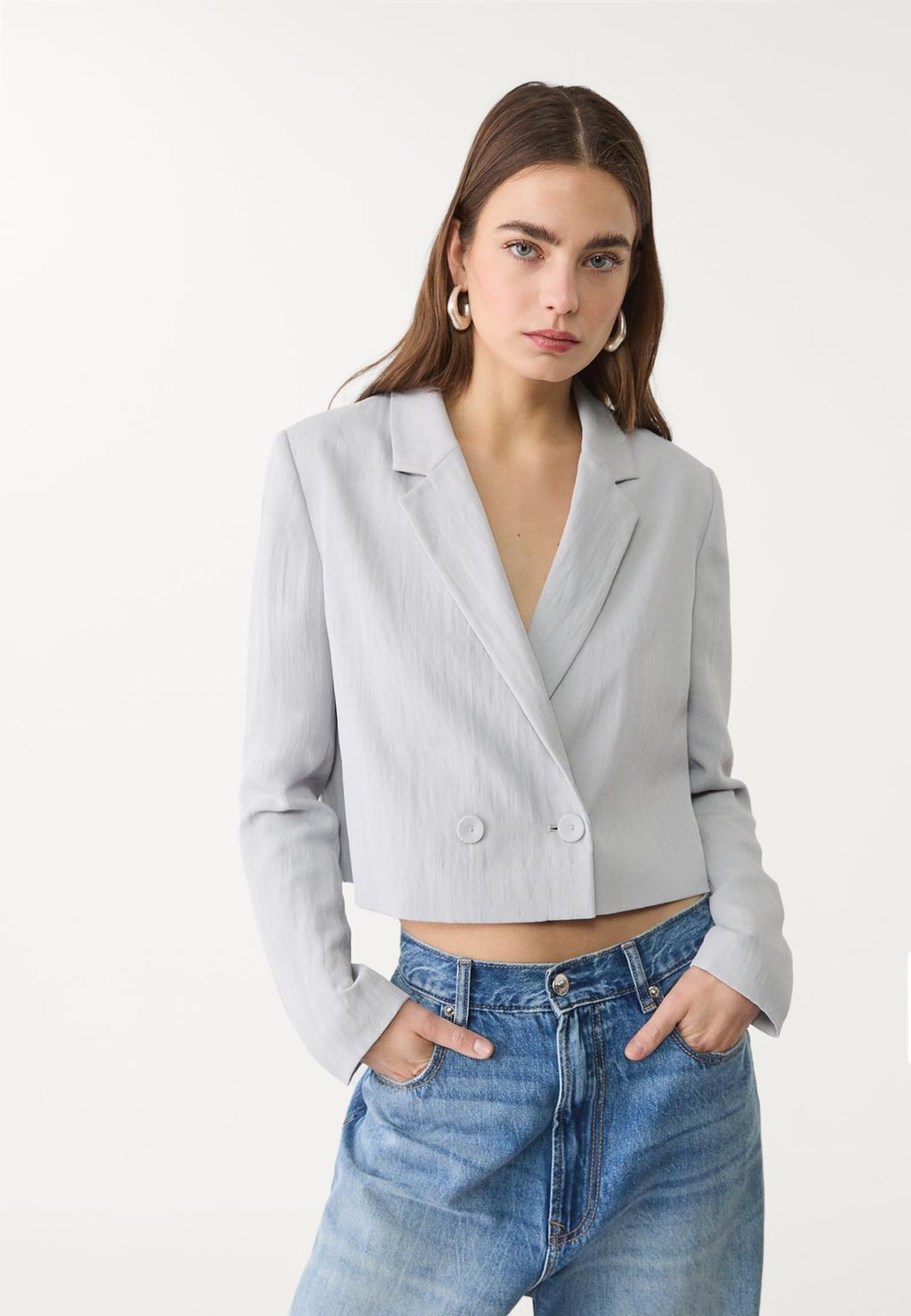 Cropped blazer with back ties