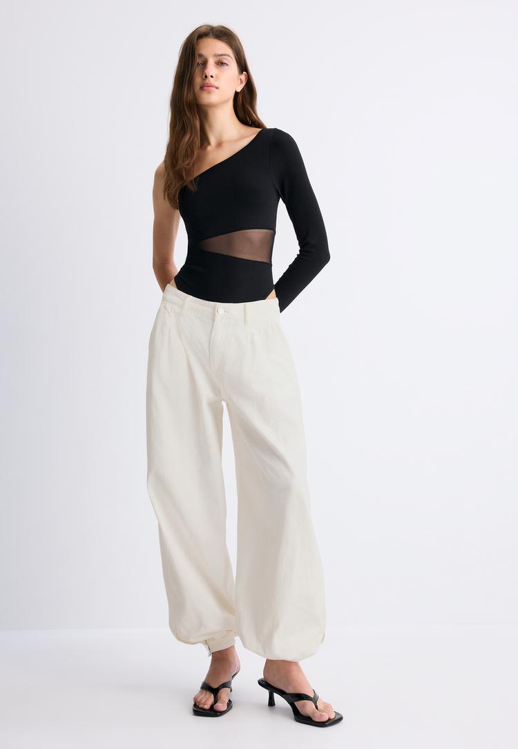 Stradivarius Body Asimetric Cu Transparențe Negru M
