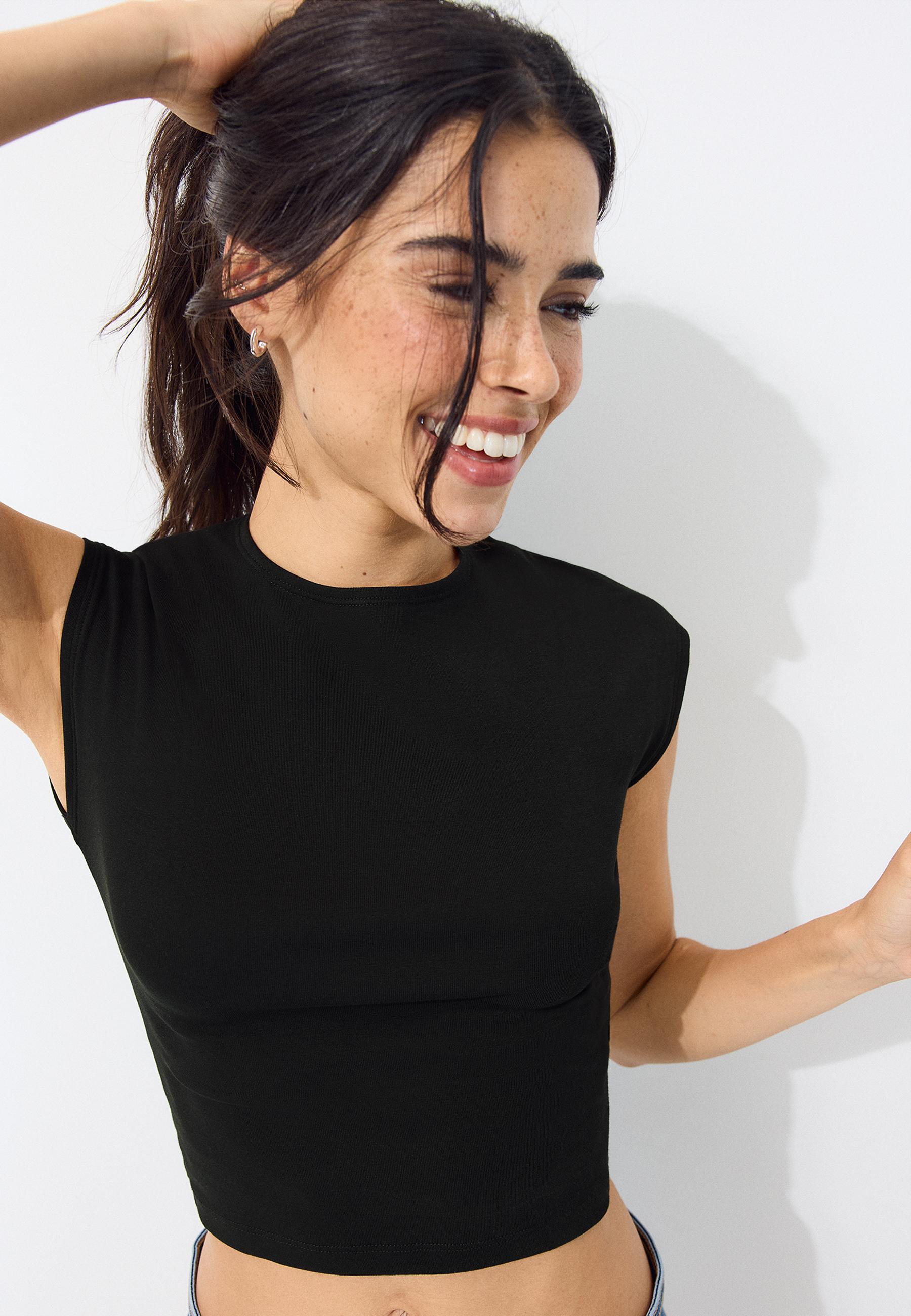 Stradivarius Kısa crop tişört