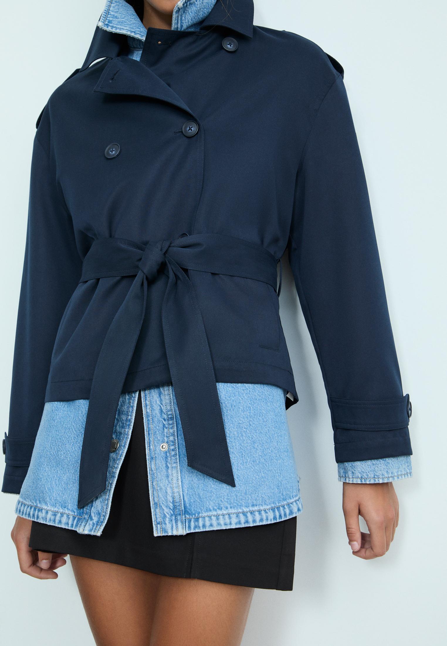 Short flowing trench coat with belt — Navy blue