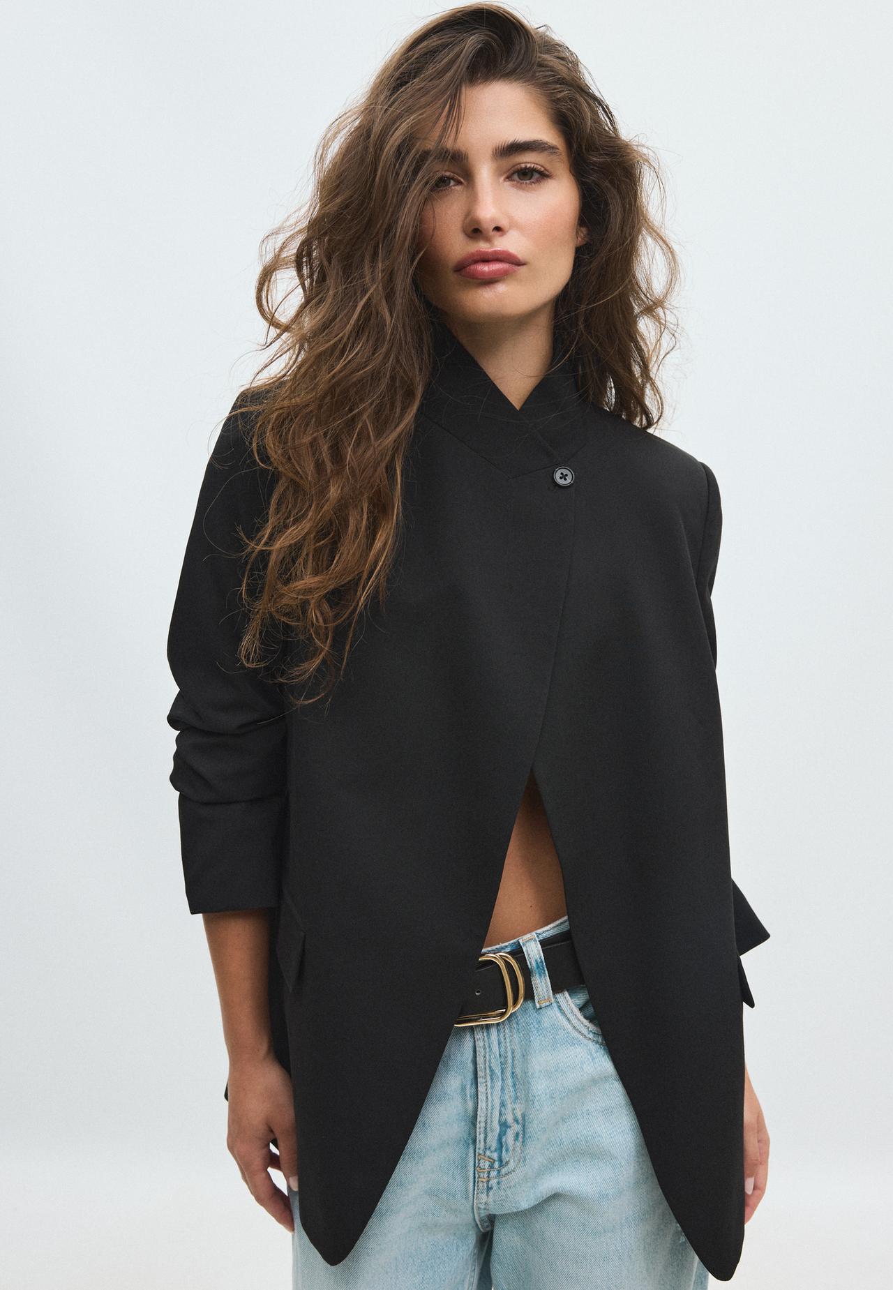 Asymmetric blazer — Black