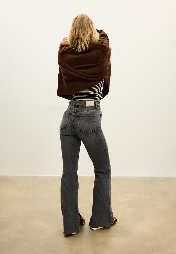 d74 klokkende jeans met split