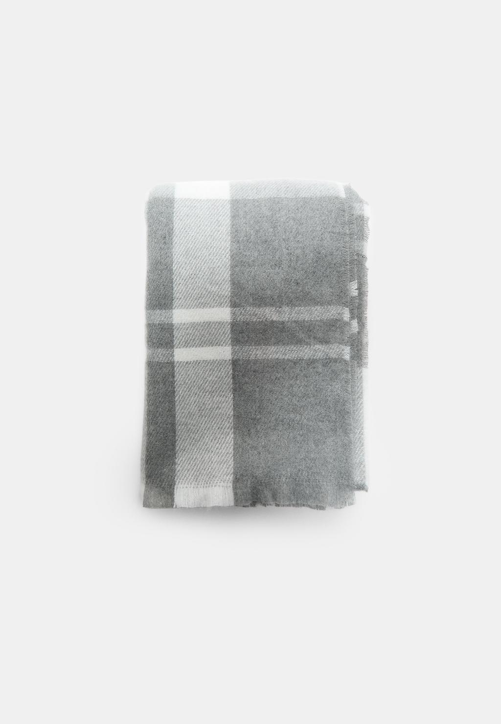 Checked scarf