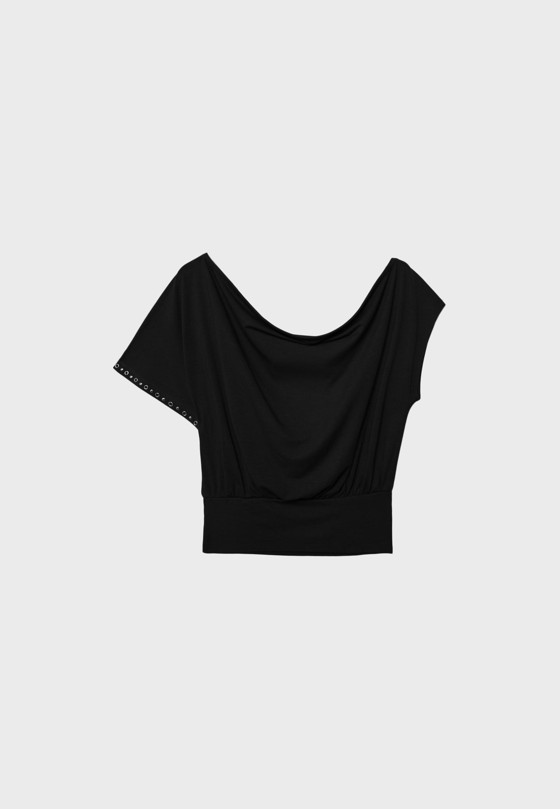 Asymmetric stud T-shirt — Black