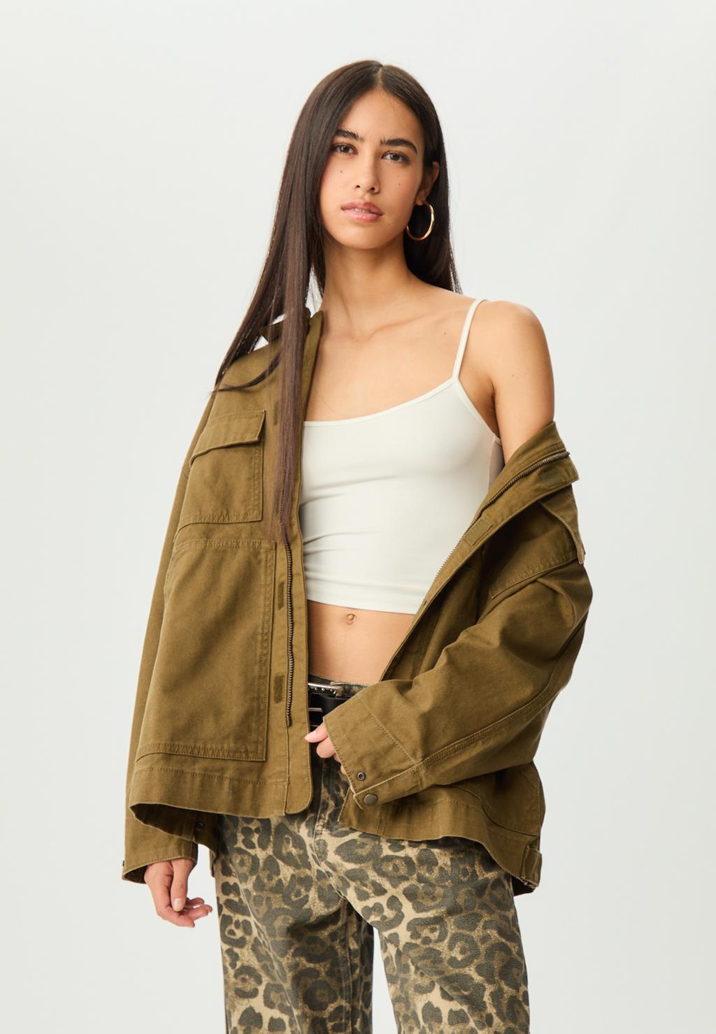 Contrast jacket with pockets