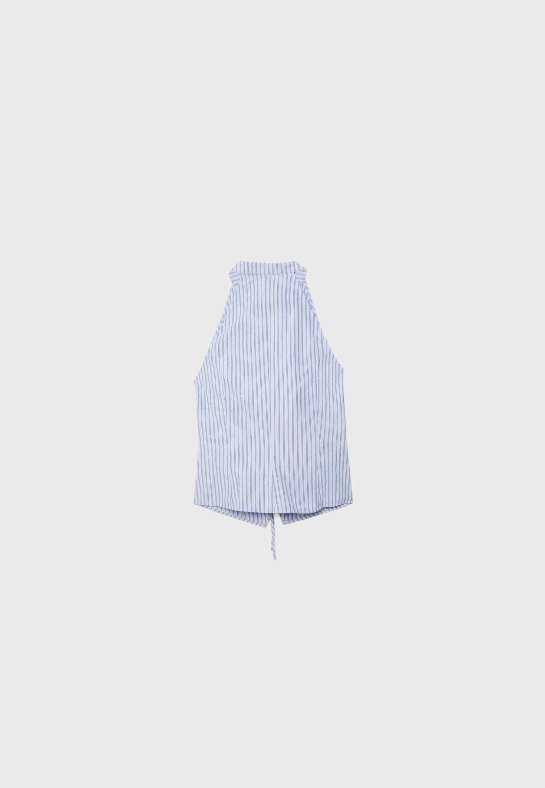 Semi-crinkled halter top with knots — Sky blue