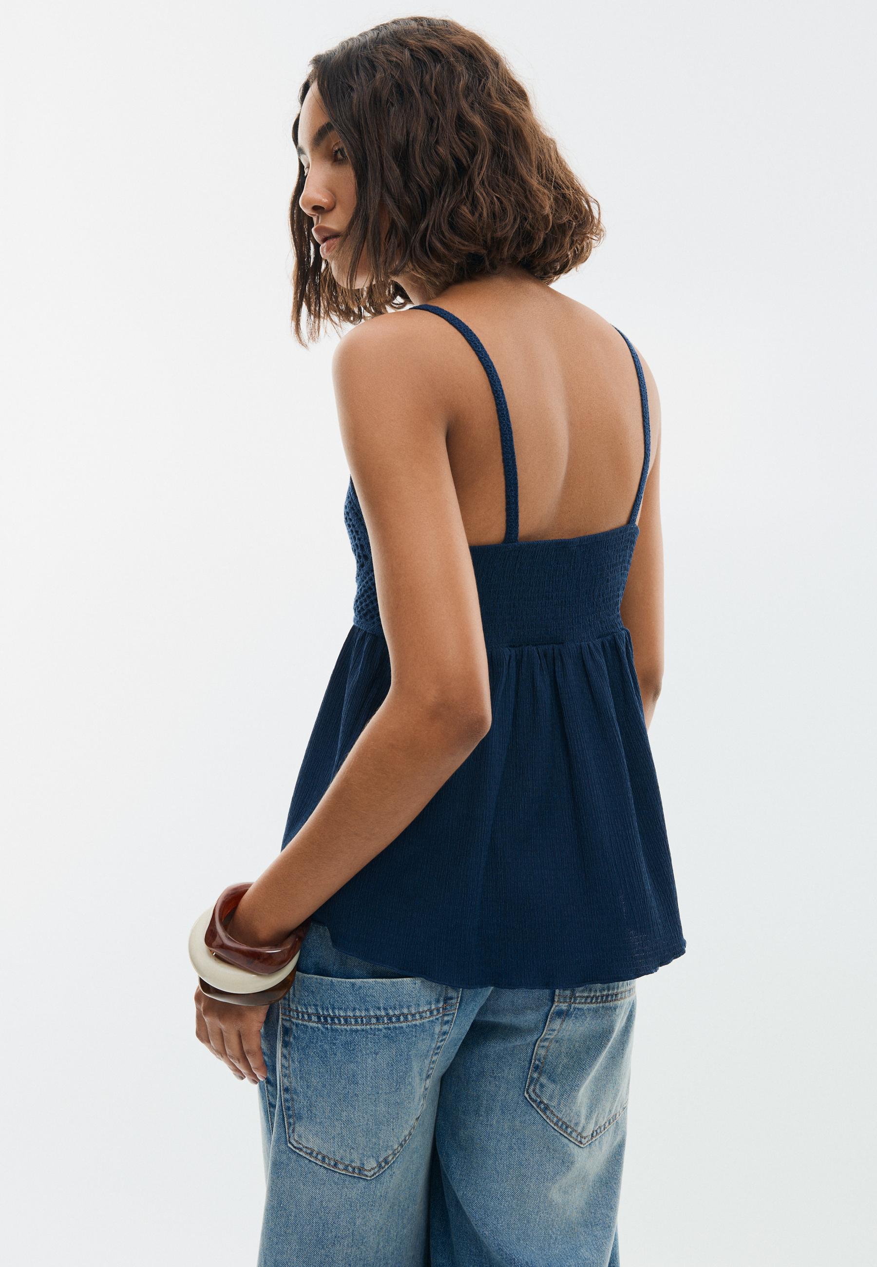 Ruffled crochet top — Navy blue