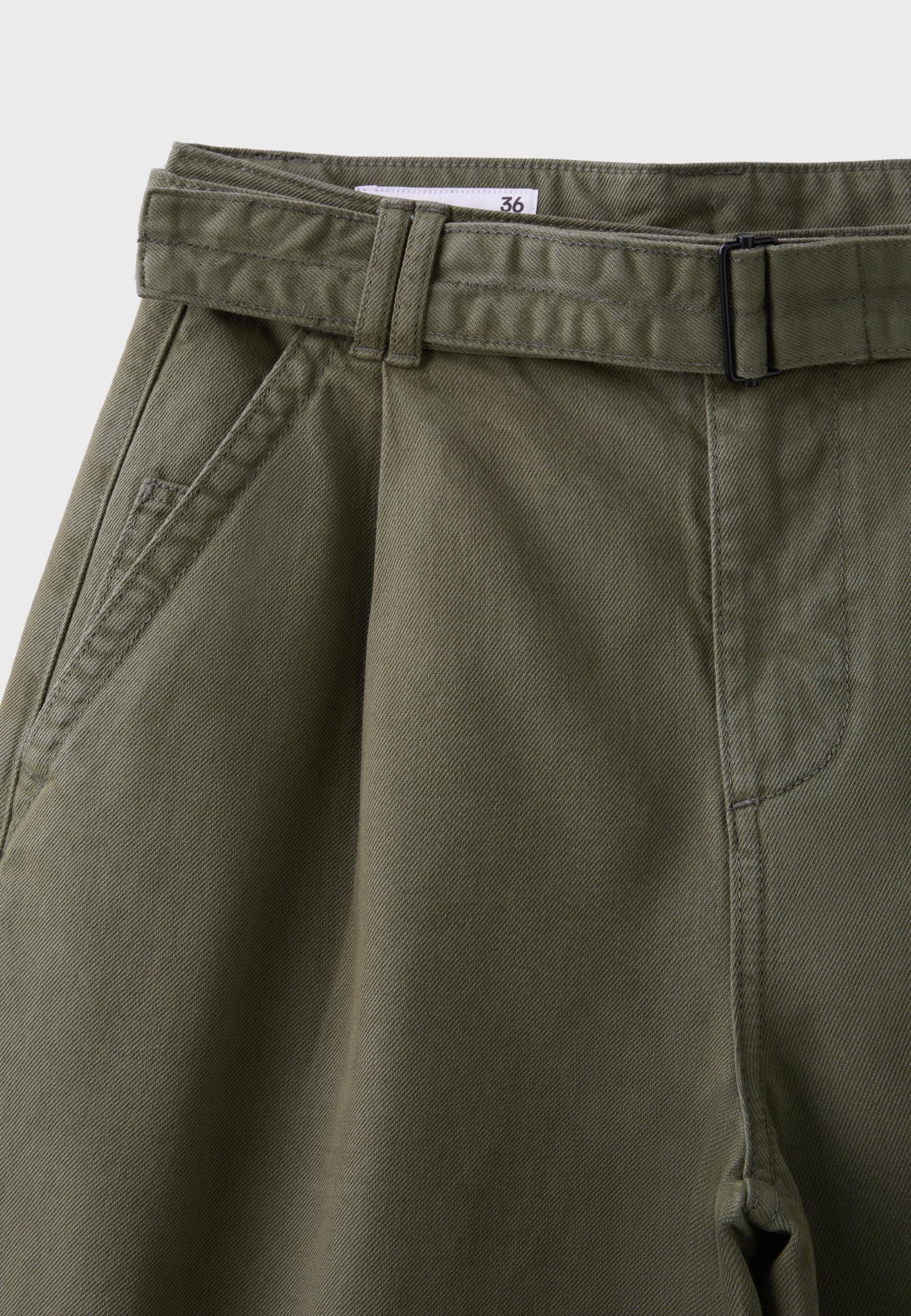 Baggy Bermuda shorts with belt — Khaki