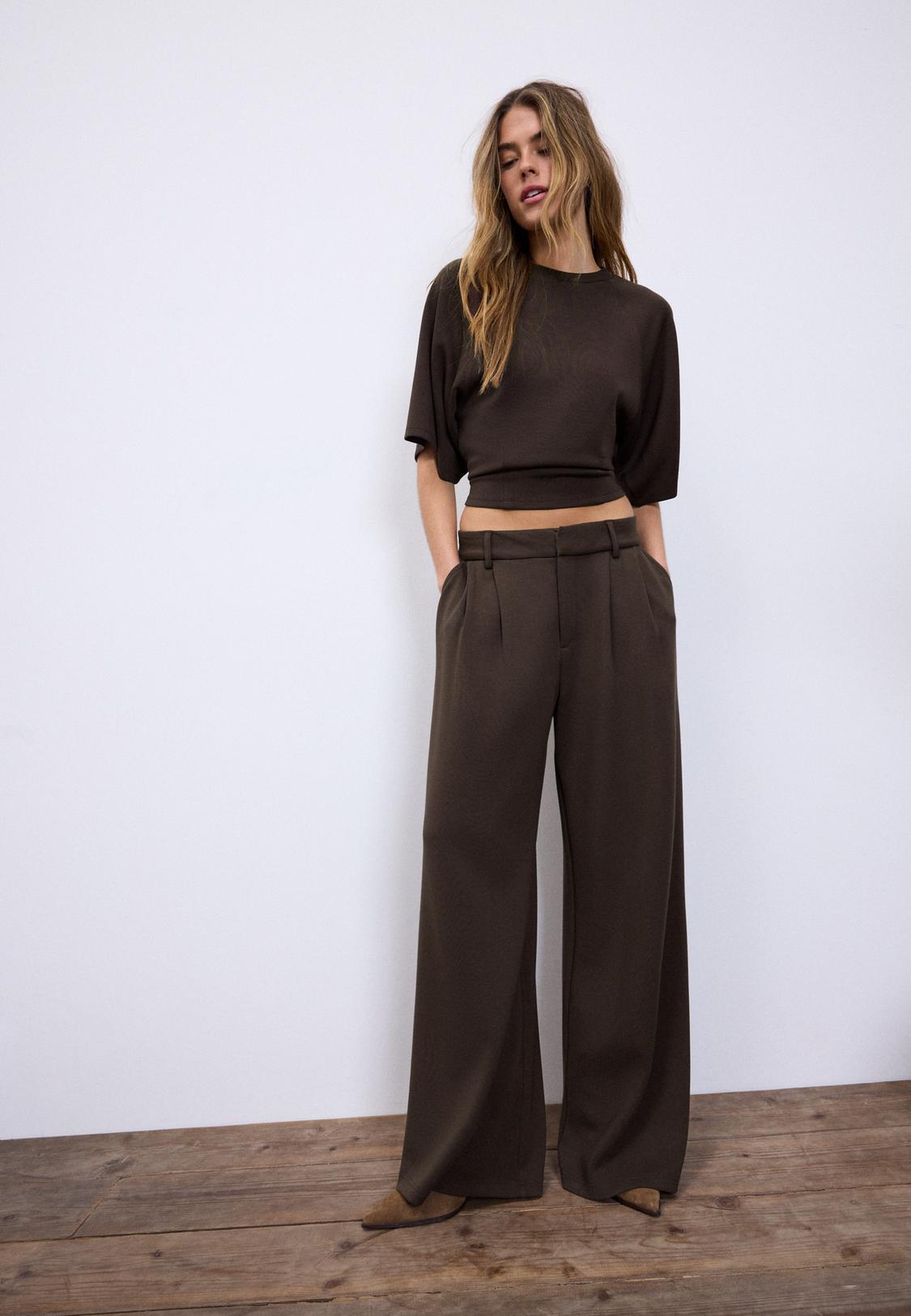 Soft-touch dress trousers - Women's fashion | Stradivarius United Kingdom Soft-touch dress trousers - Women's fashion | Stradivarius United Kingdom