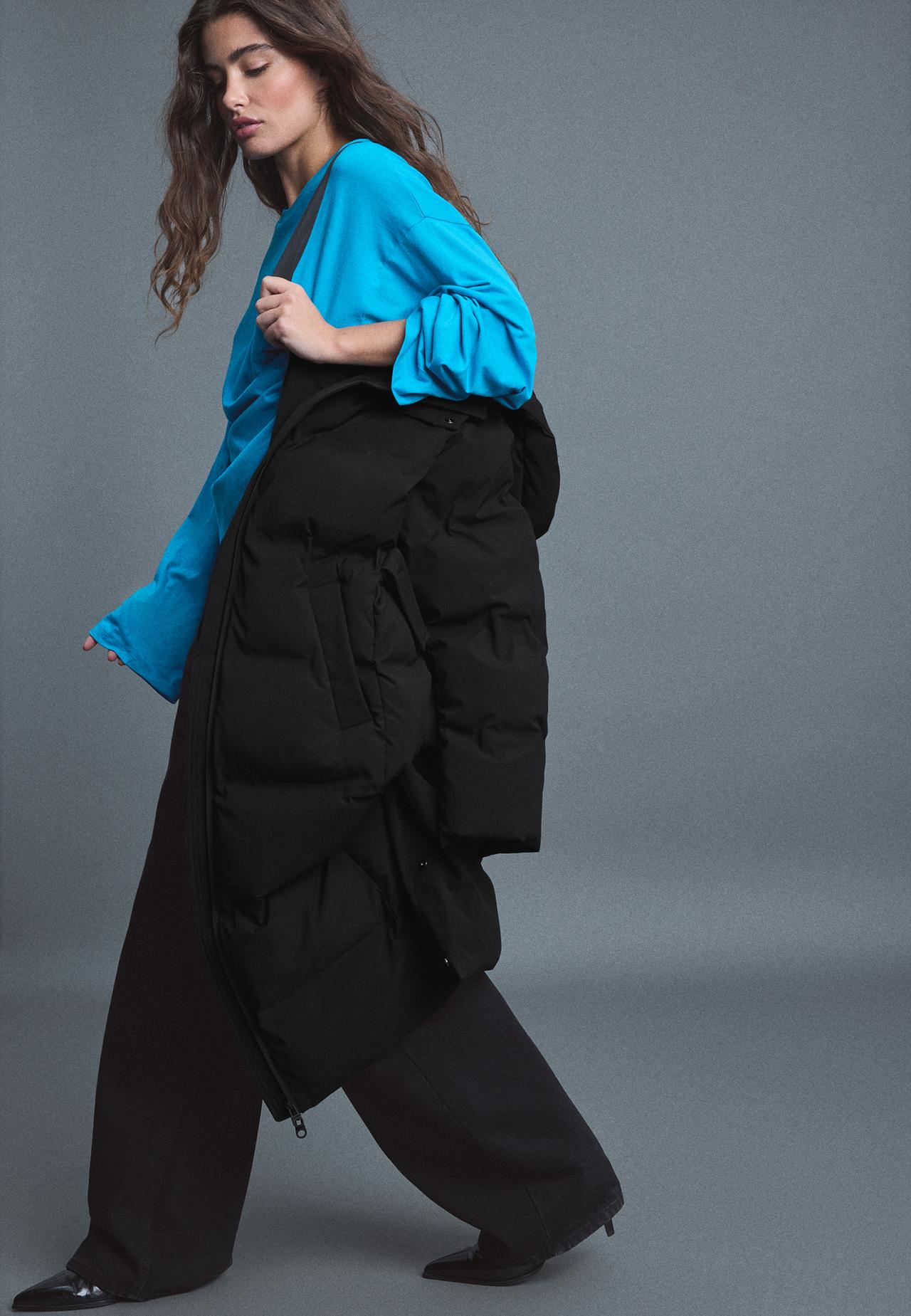 Padded coat with belt — Black