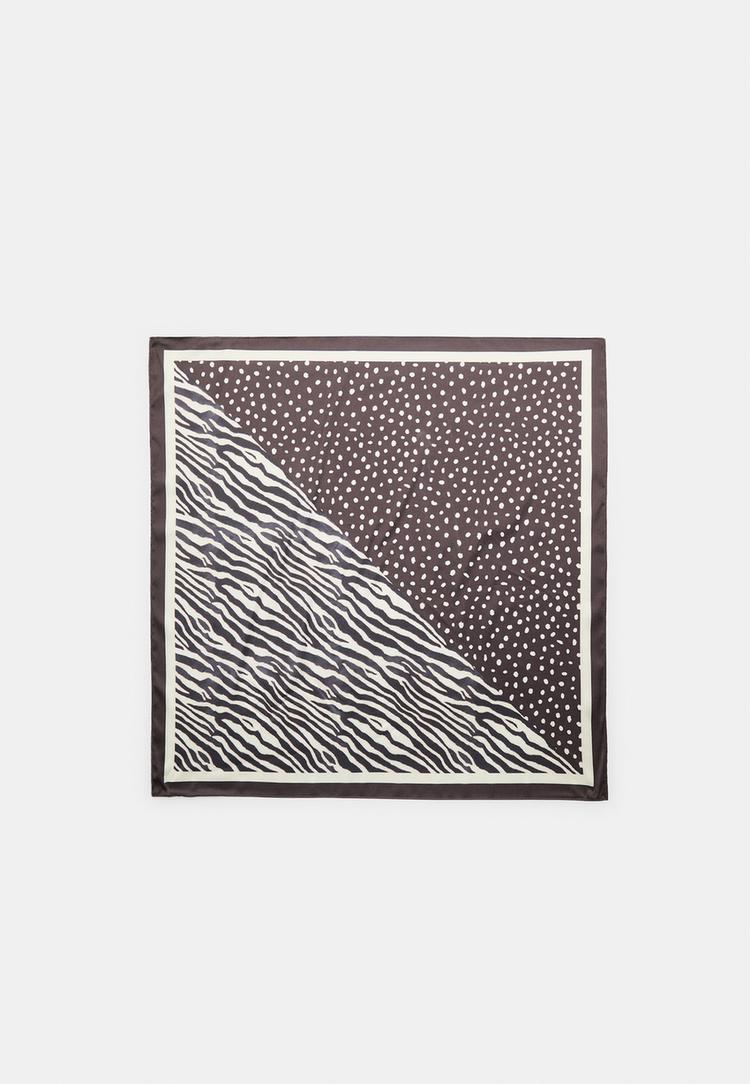 foulard imprime combine