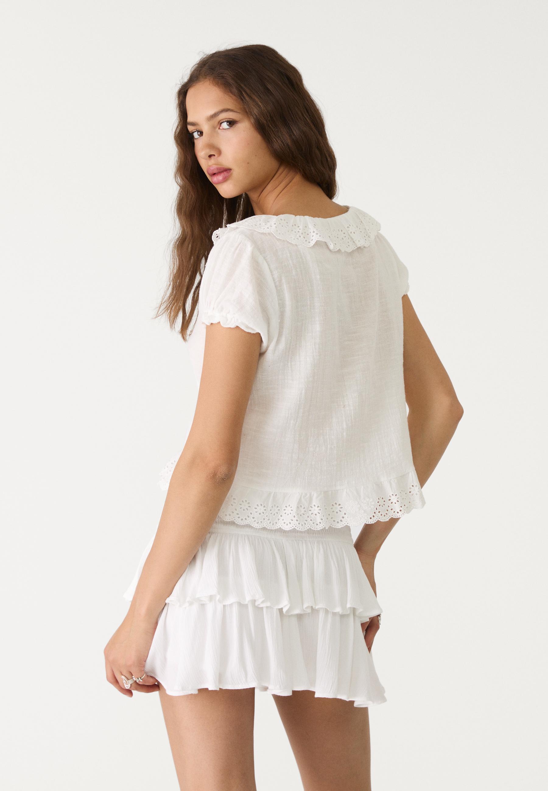 Short sleeve shirt with ruffles - Women's fashion
