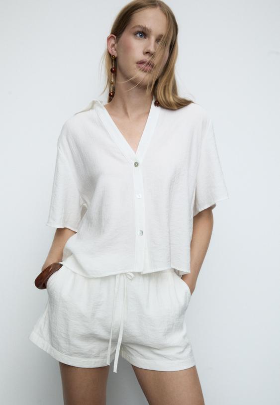 Ефирна Риза С Копчета