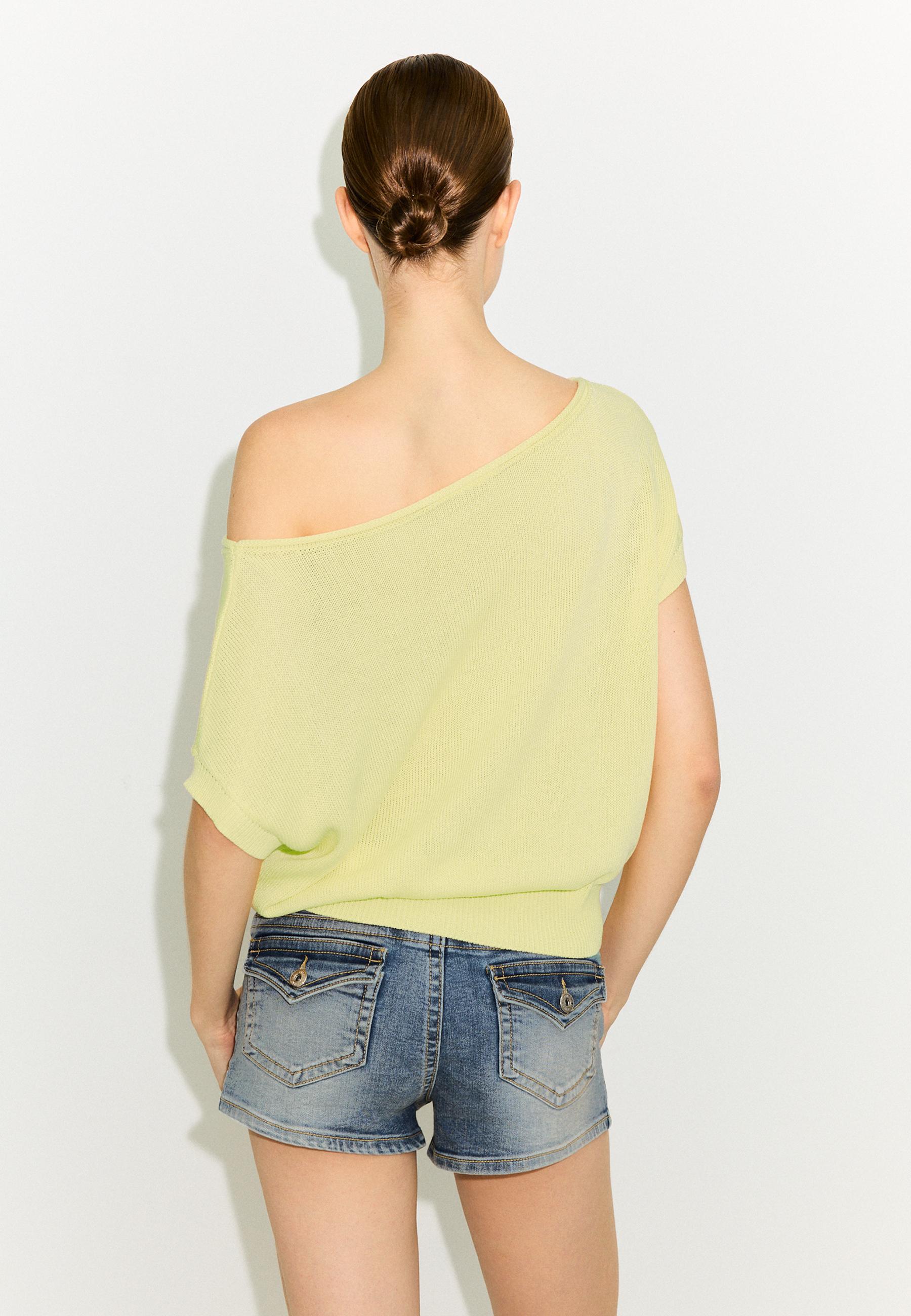 Rustic knit boat neck top — Pastel yellow