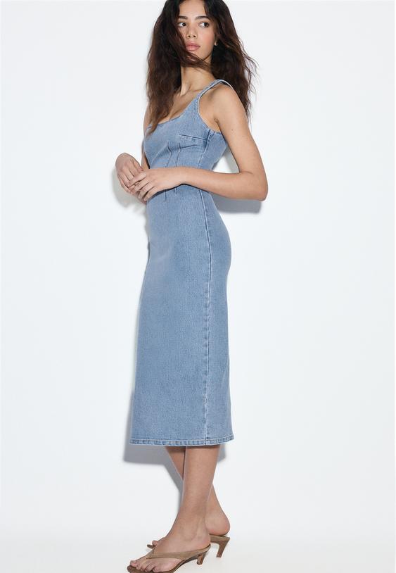Stradivarius Robe Midi En Denim Denim Bleu Moyen Clair Délavé Xs