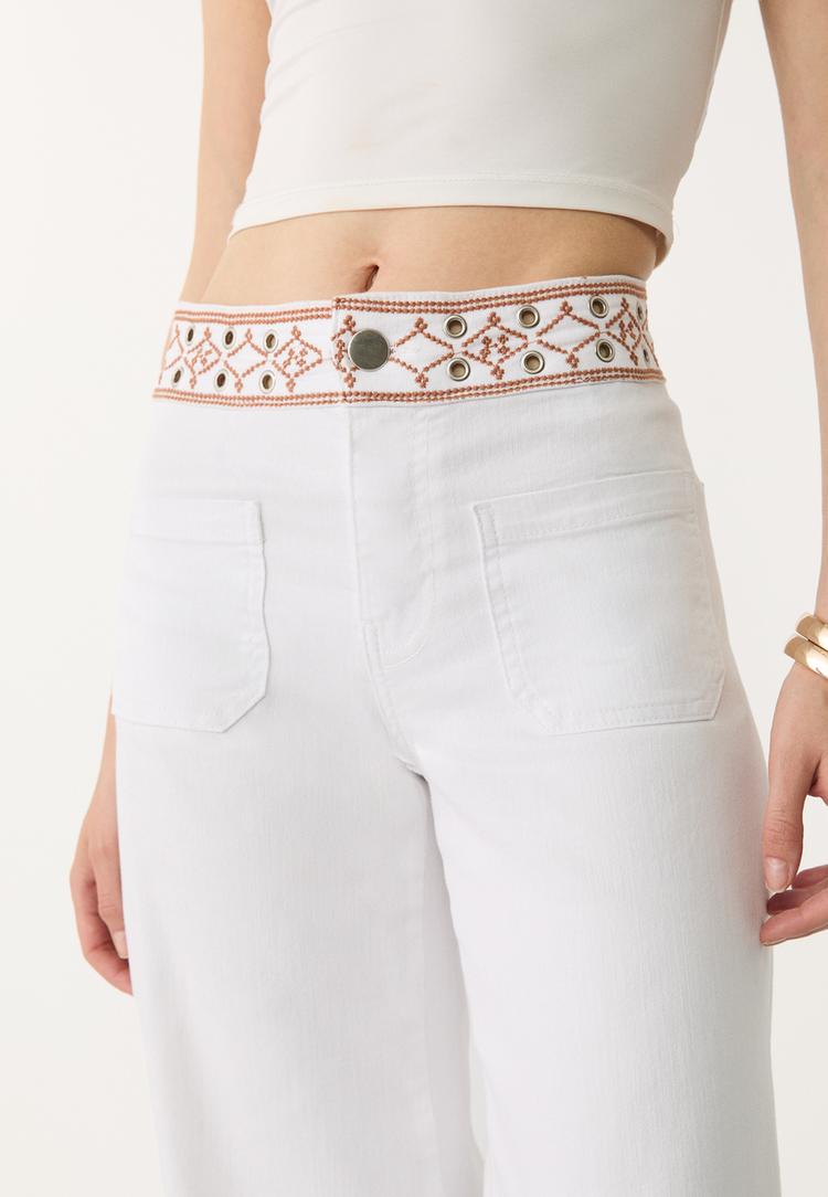 jeans minimal bordados
