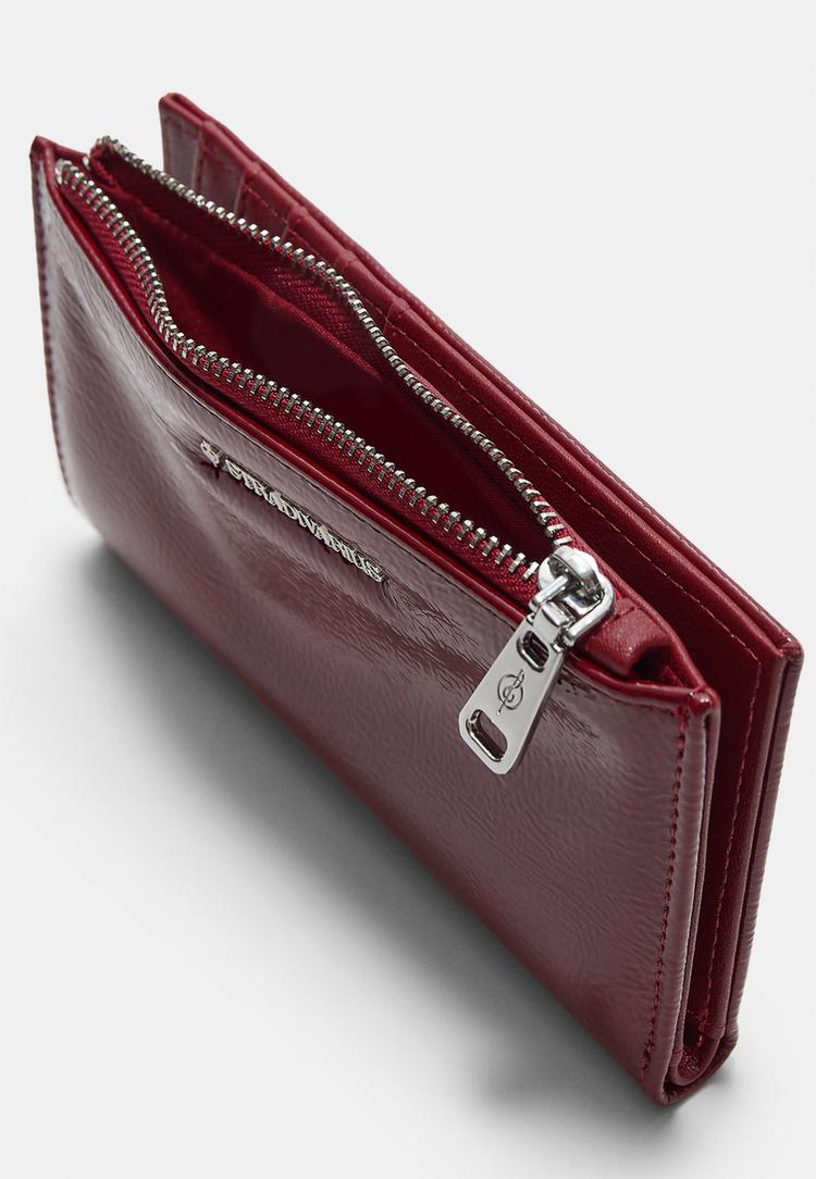 Stradivarius Ορθογώνιο Πορτοφόλι Με Φερμουάρ Κόκκινο Os φωτογραφία