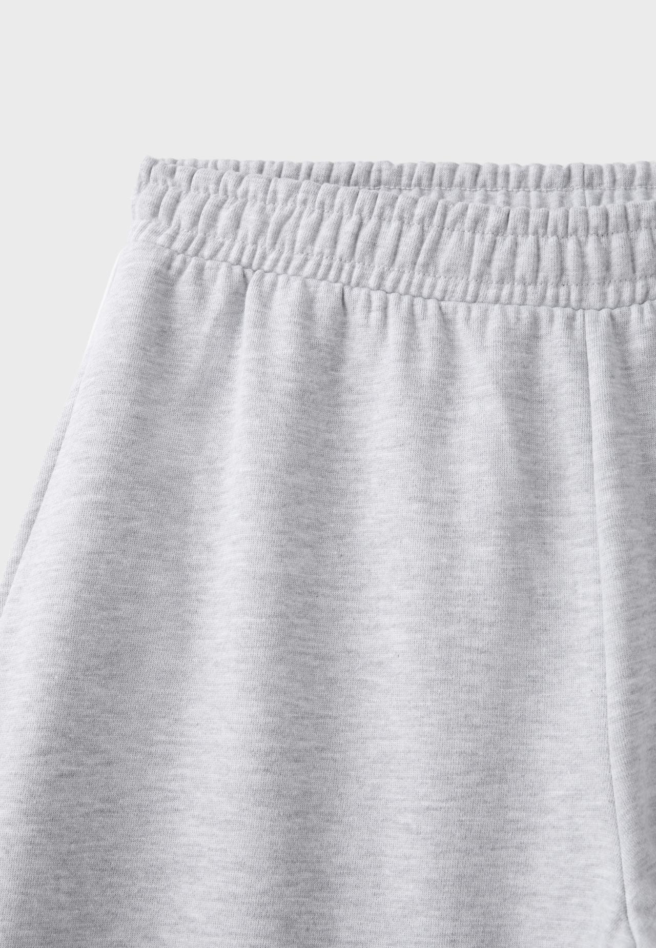 Plush joggers with contrast piping — Grey melange