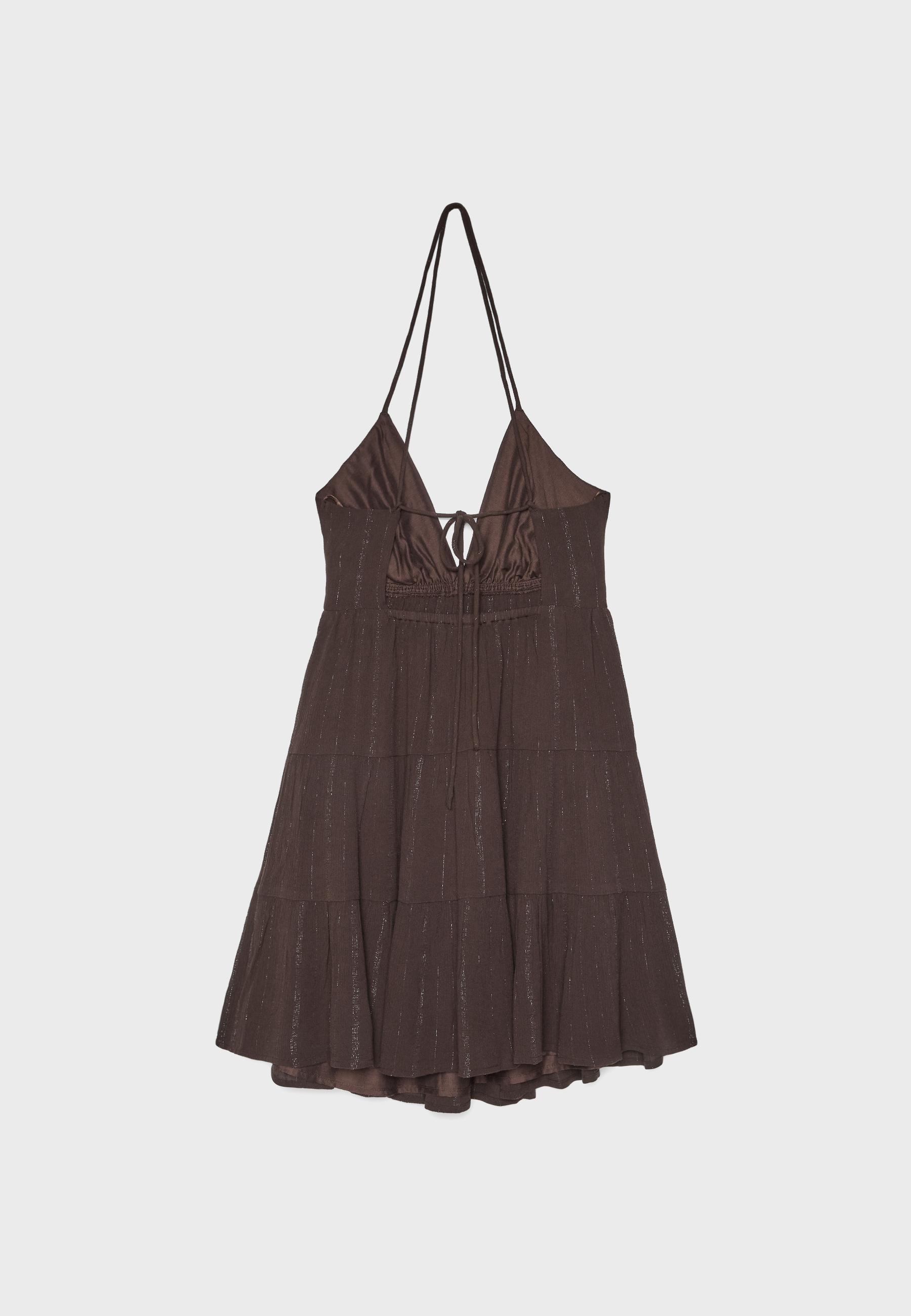 Short dress with open back — Brown