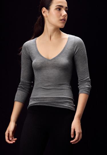 Basic wool and silk V-neck sweater — Grey melange 7