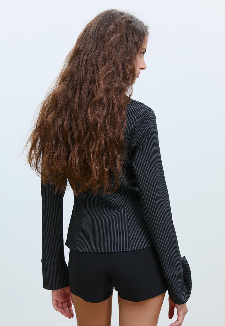 chemise ajustee a manches longues a rayures